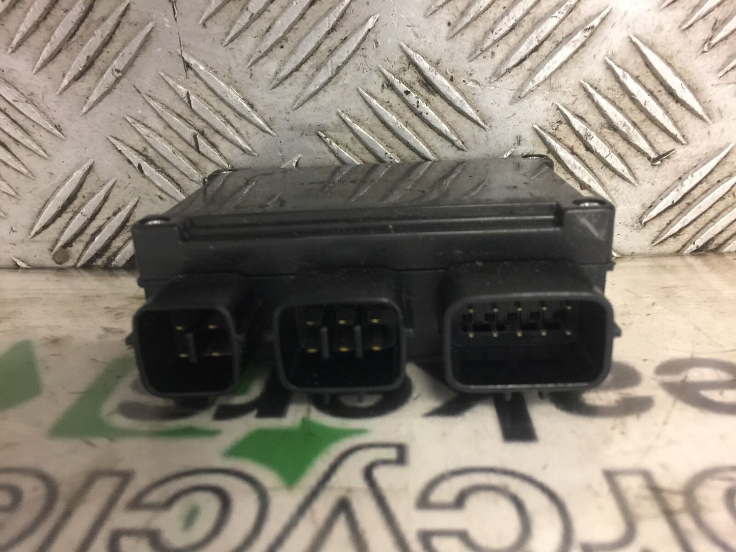 KAWASAKI NINJA 300 EX300 FUSE BOX YEAR 2017 (STOCK 492)