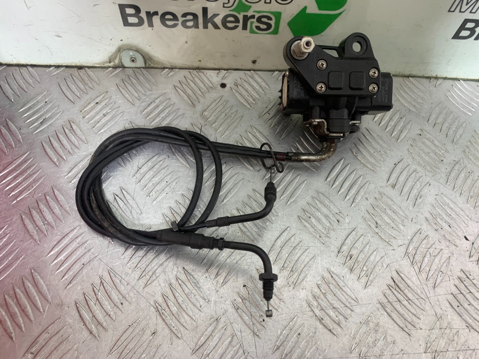 APRILIA TUONO 1000 V4R THROTTLE DEMAND SENSOR AND CABLE  YEAR 2011-13 (CMB1331)