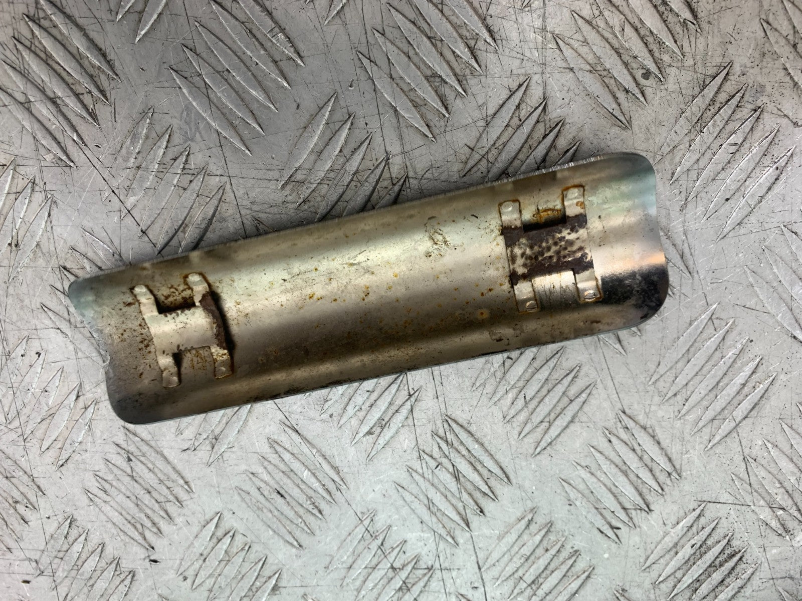 HONDA VT700 VT 700 SHADOW CHROME EXHAUST SHIELD  YEAR 1984-85 (CMB1328)