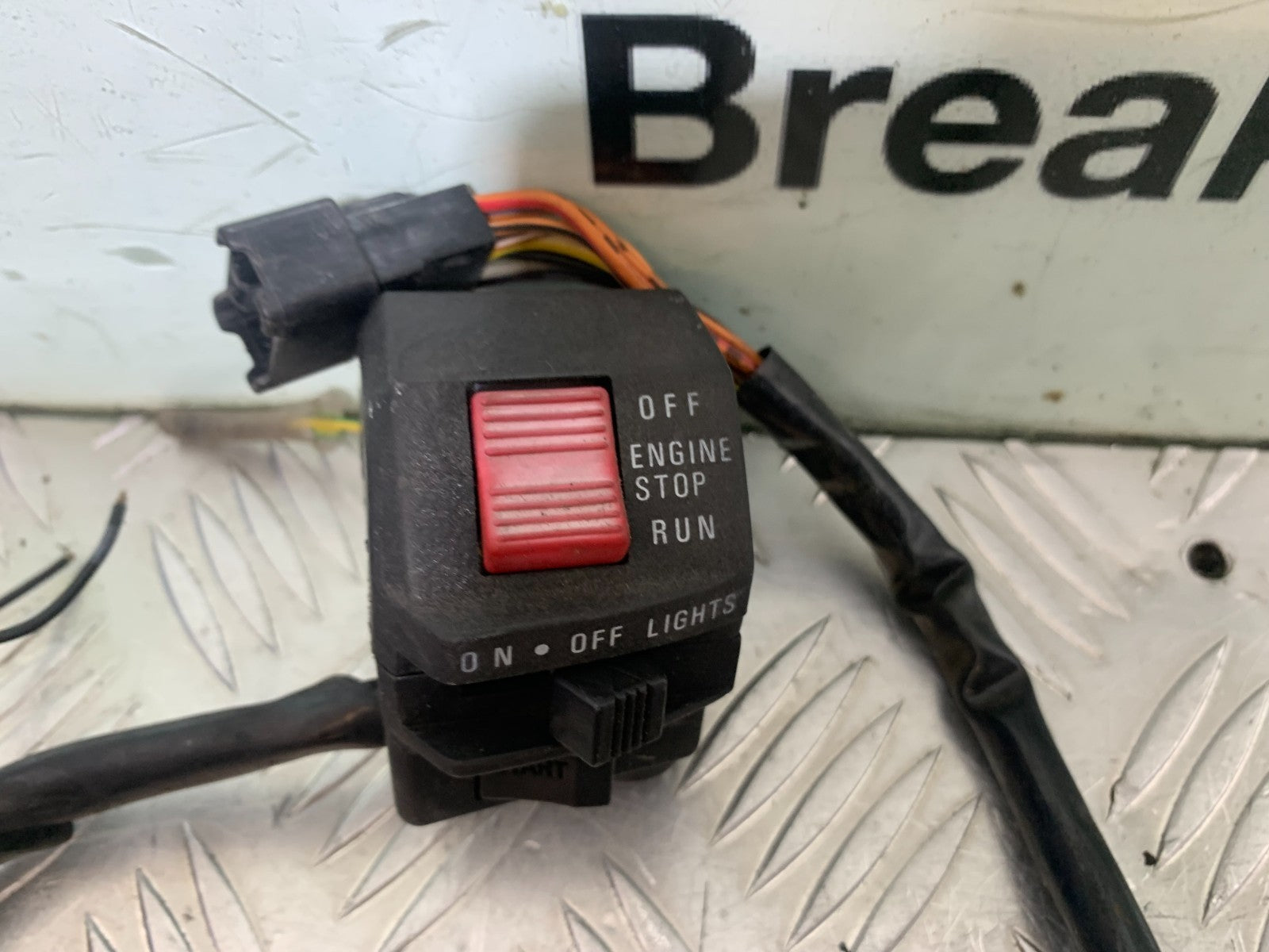 SUZUKI RF900 RF 900 RIGHT SWITCH GEAR YEAR 1994-1999 CMB1326