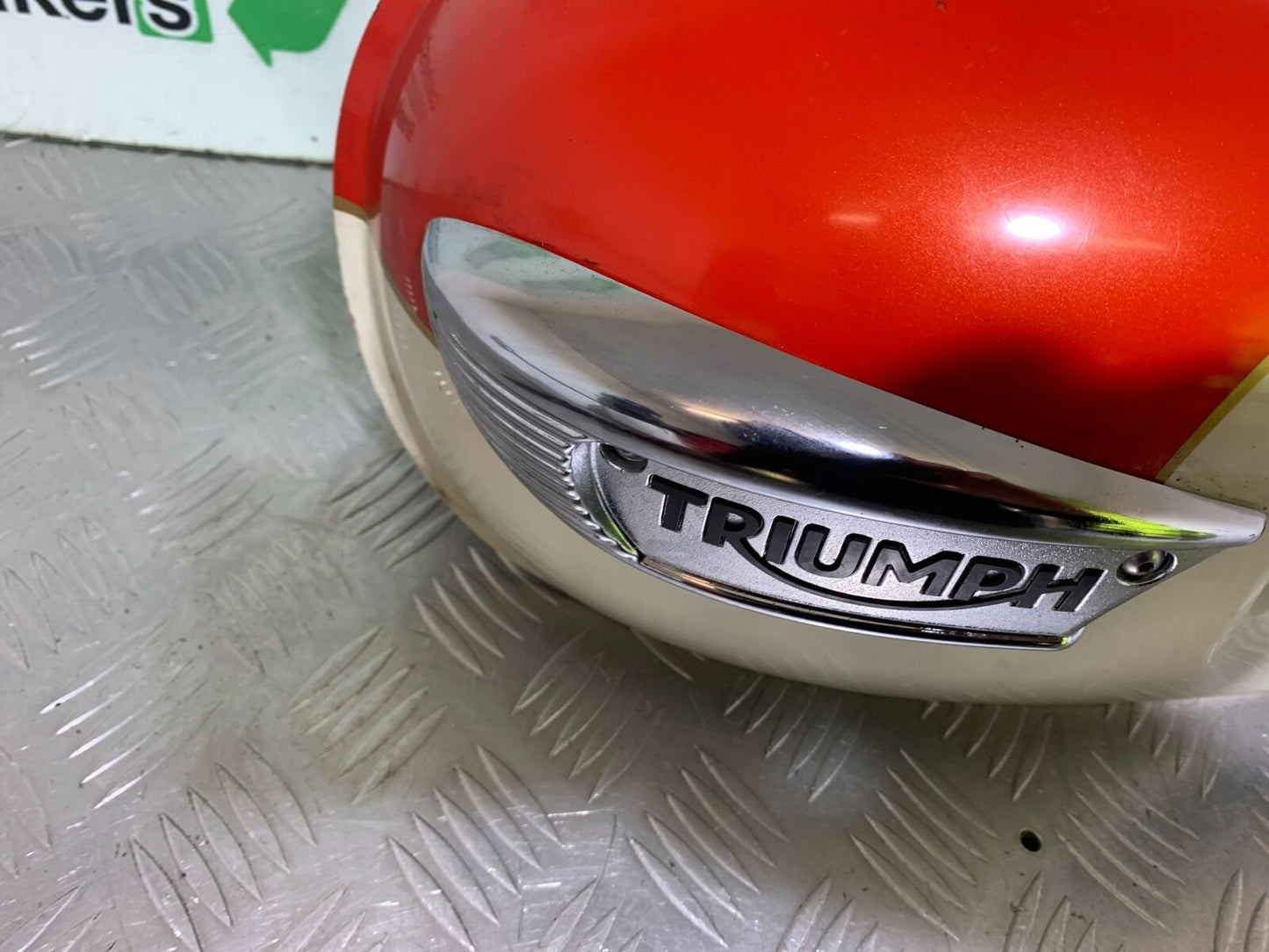 TRIUMPH BONNEVILLE T100 PETROL TANK  YEAR 2017-2021 (CMB1084)