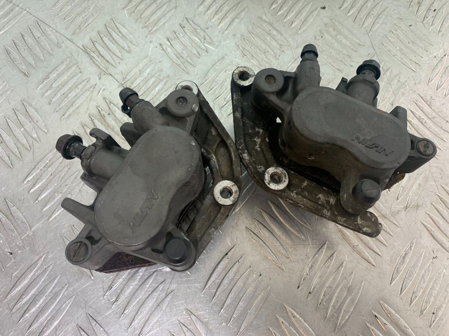 HONDA CB600 CB 600 HORNET FRONT BRAKE CALIPERS    YEAR 1998 -2002 (CMB1126)
