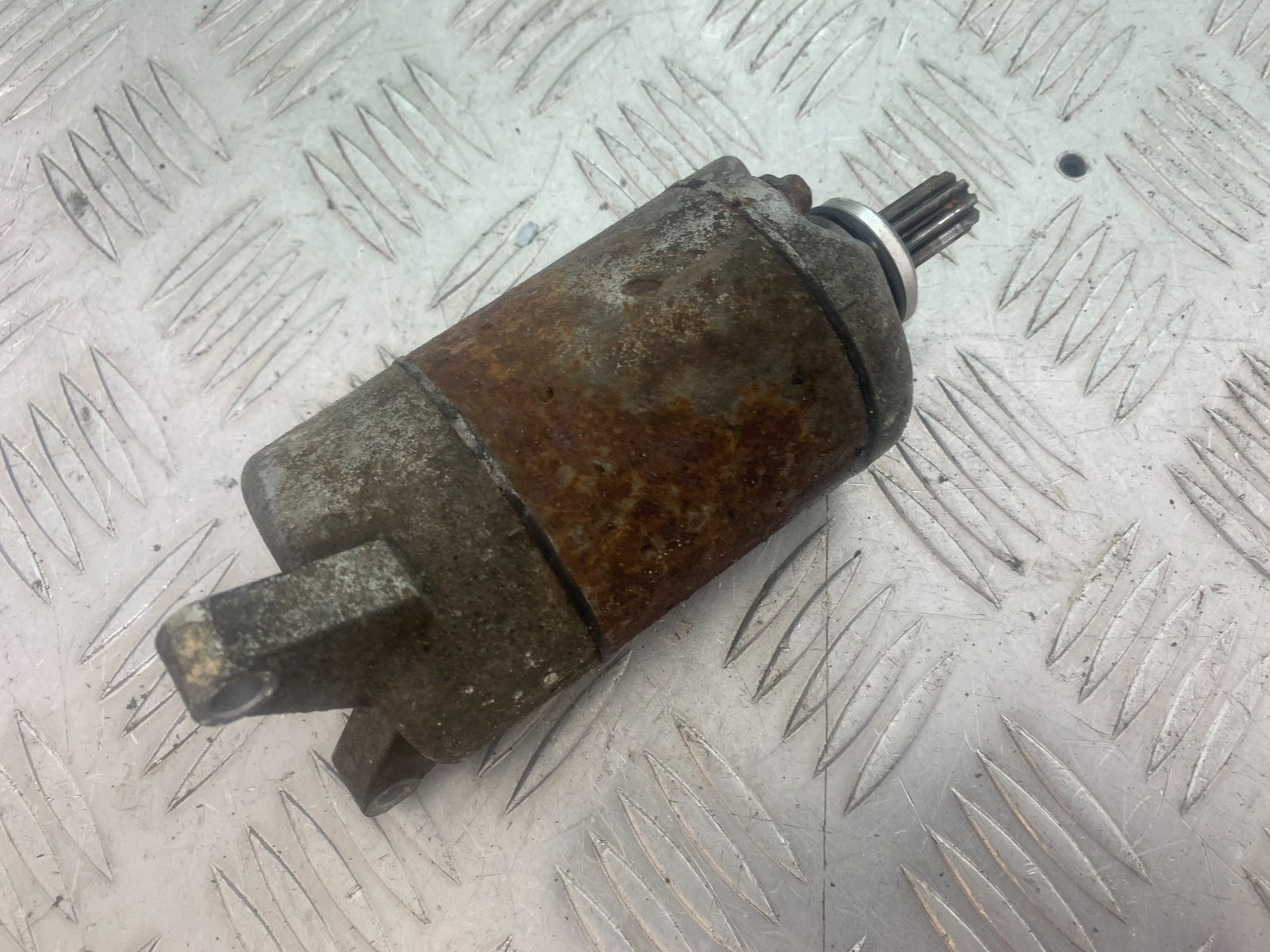 YAMAHA XV535 XV 535 VIRAGO STARTER MOTOR  YEAR 1994-02 (CMB1139)