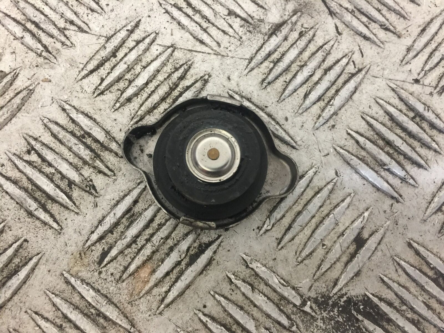 HONDA PCX125 PCX 125 RADIATOR CAP YEAR 2010-2013 (STOCK 721)