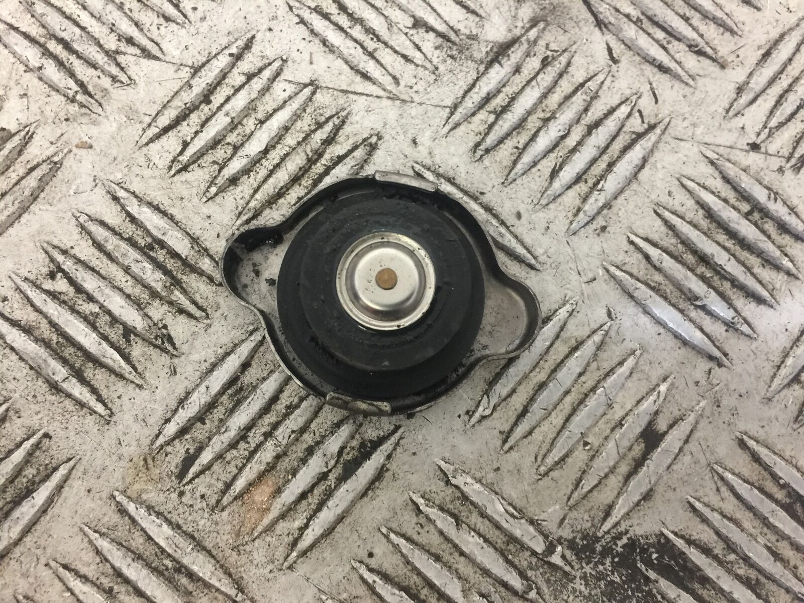 HONDA PCX125 PCX 125 RADIATOR CAP YEAR 2010-2013 (STOCK 721)