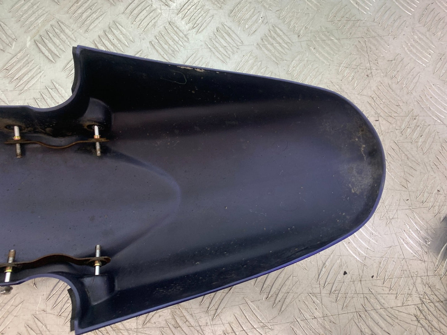SUZUKI GSF600 GSF 600 BANDIT FRONT MUDGUARD  2000-2004 (CMB1269)