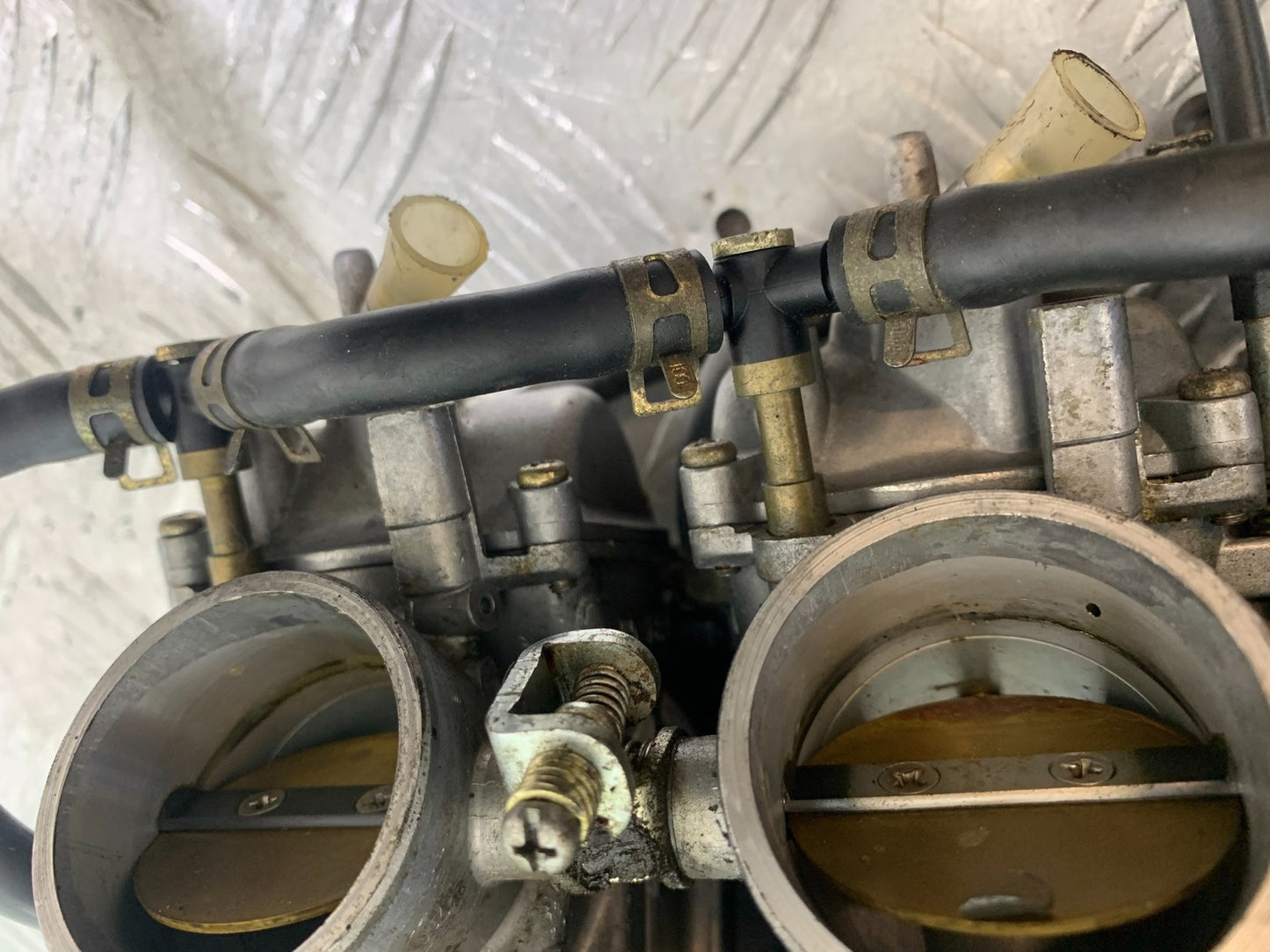 KAWASAKI ZZR1100 D CARBS  YEAR 1993-2001 (CMB1289)