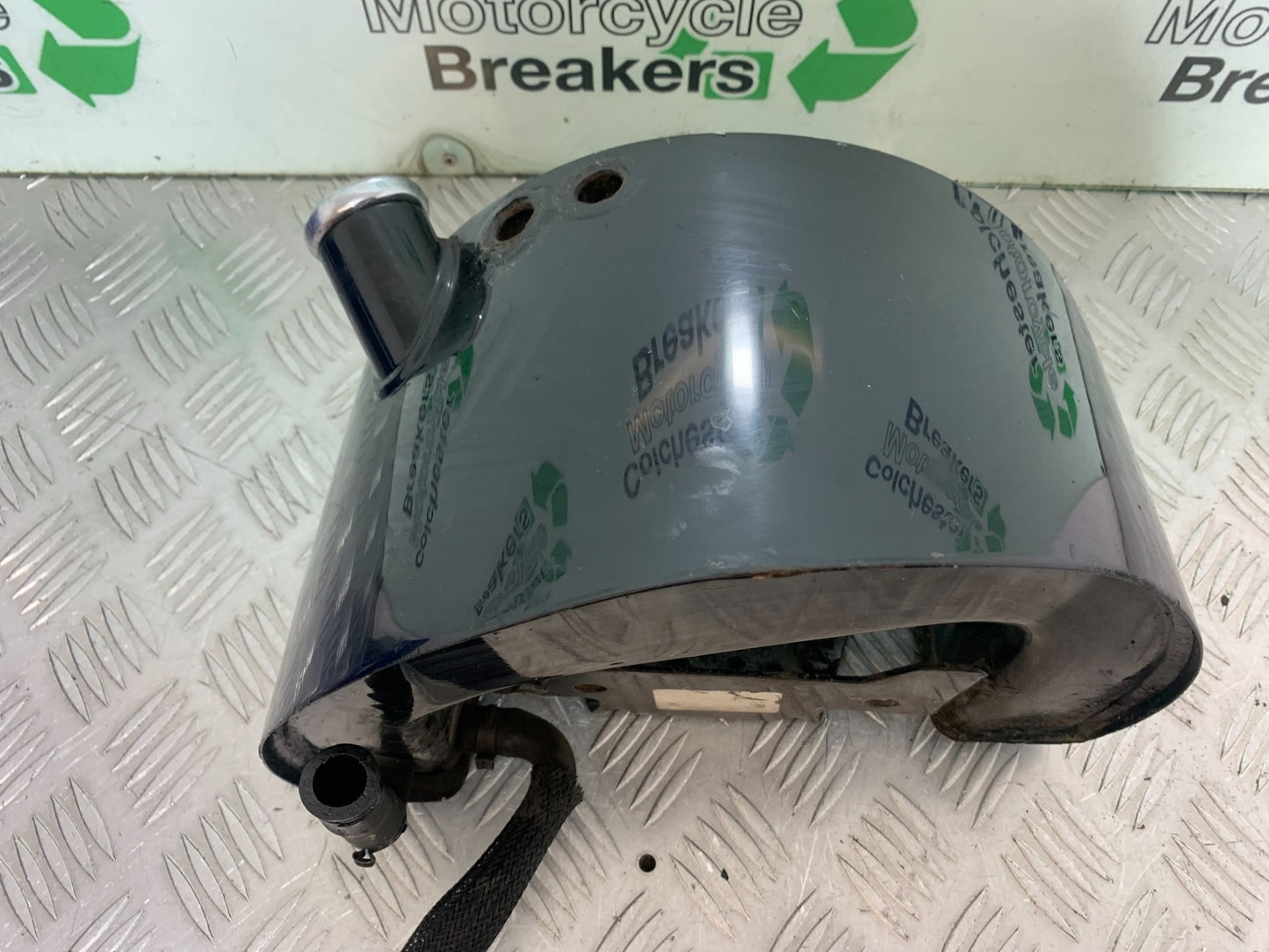 HARLEY DAVIDSON FXS BLACKLINE 1585 OIL TANK  YEAR 2012 (CMB1147)