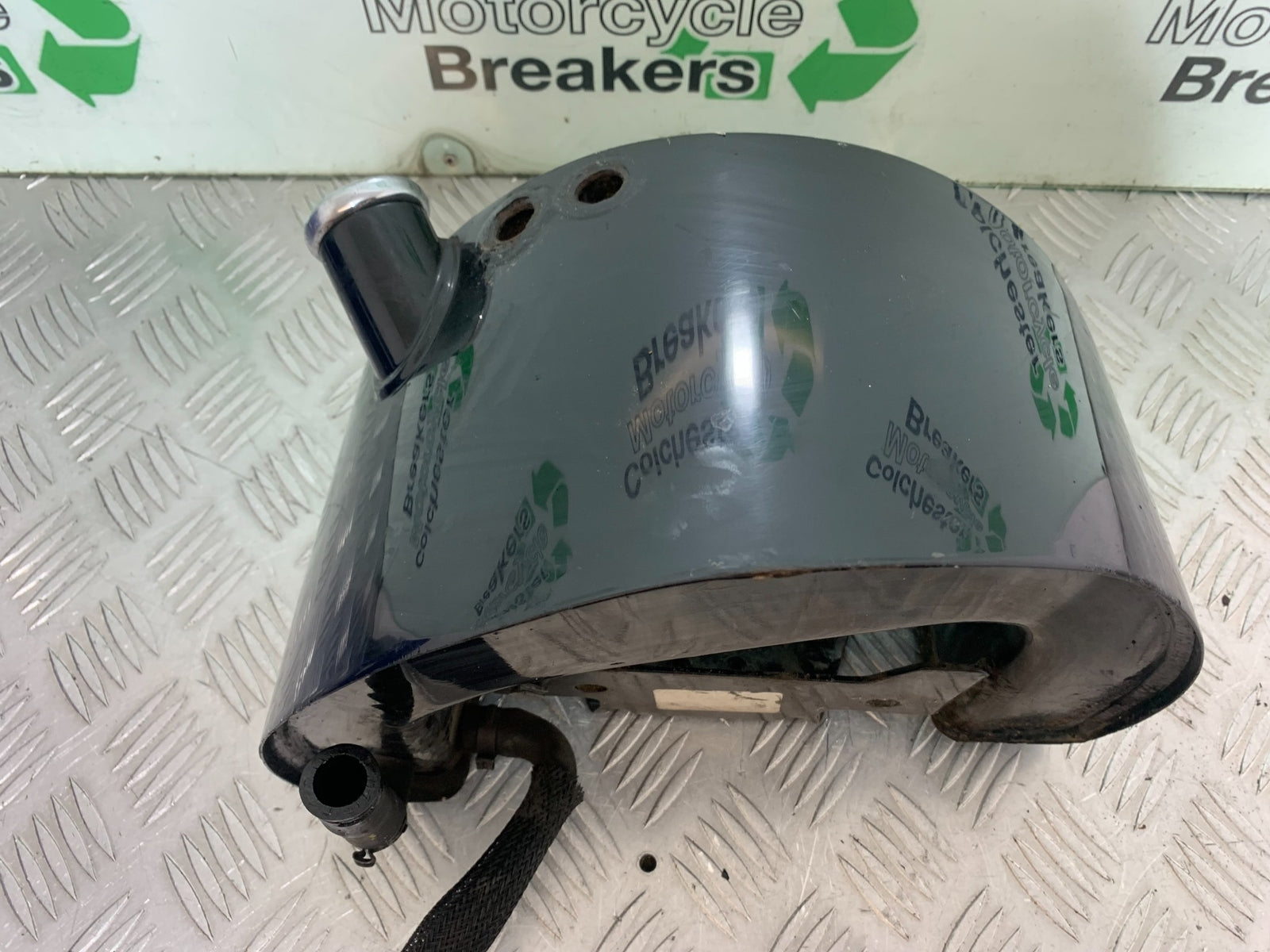 HARLEY DAVIDSON FXS BLACKLINE 1585 OIL TANK  YEAR 2012 (CMB1147)
