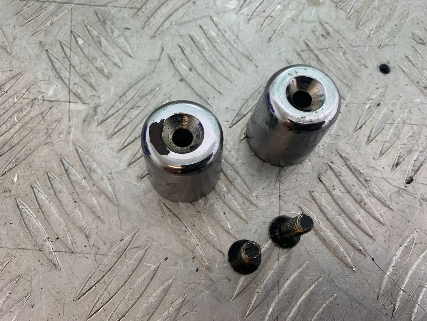 BMW R850 R R850R  BAR END WEIGHTS   YEAR 1994-2002 (CMB1170)