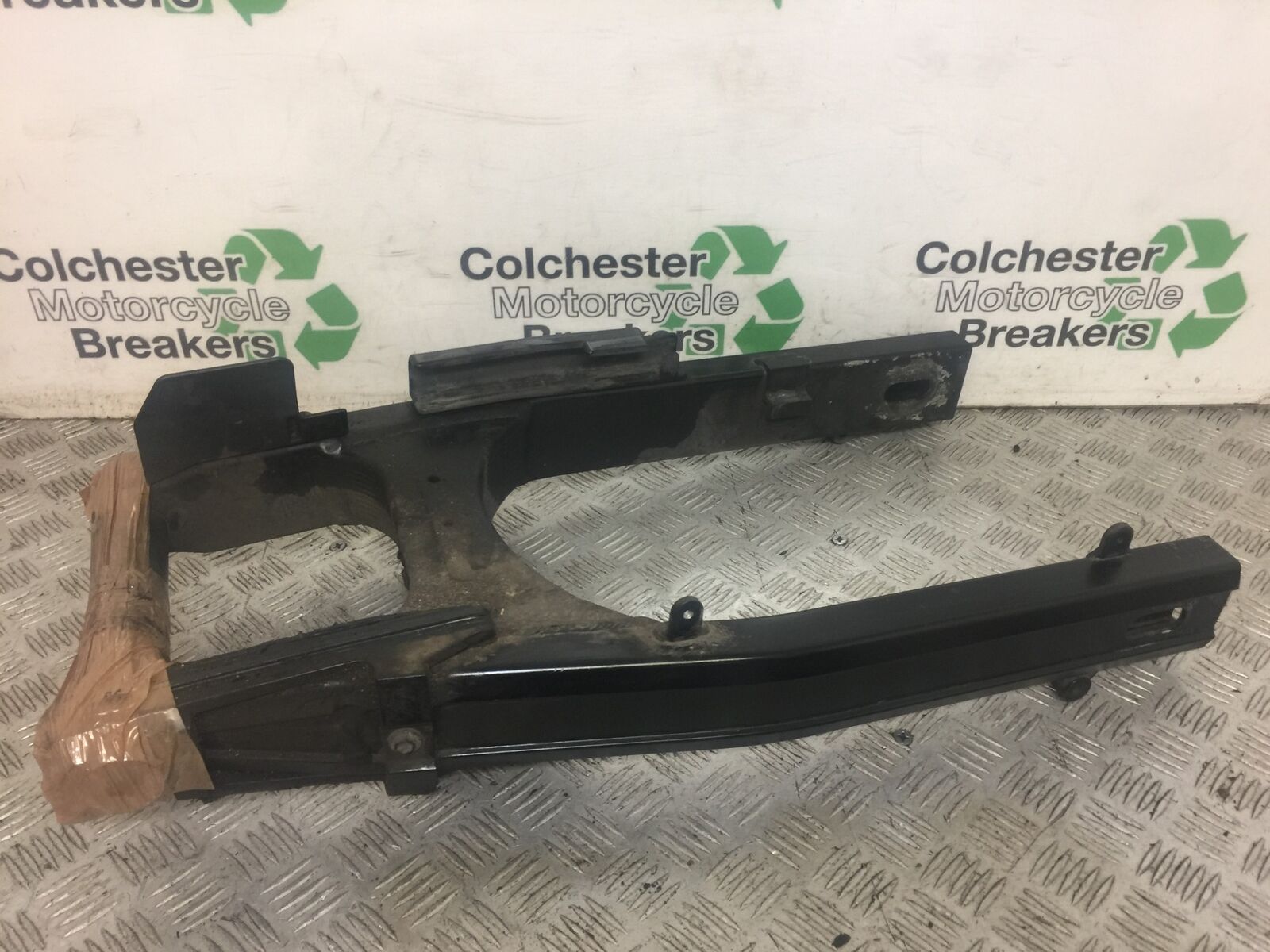 SUZUKI DL 650 V-STROM SWINGARM YEAR 2017 (STOCK 638)
