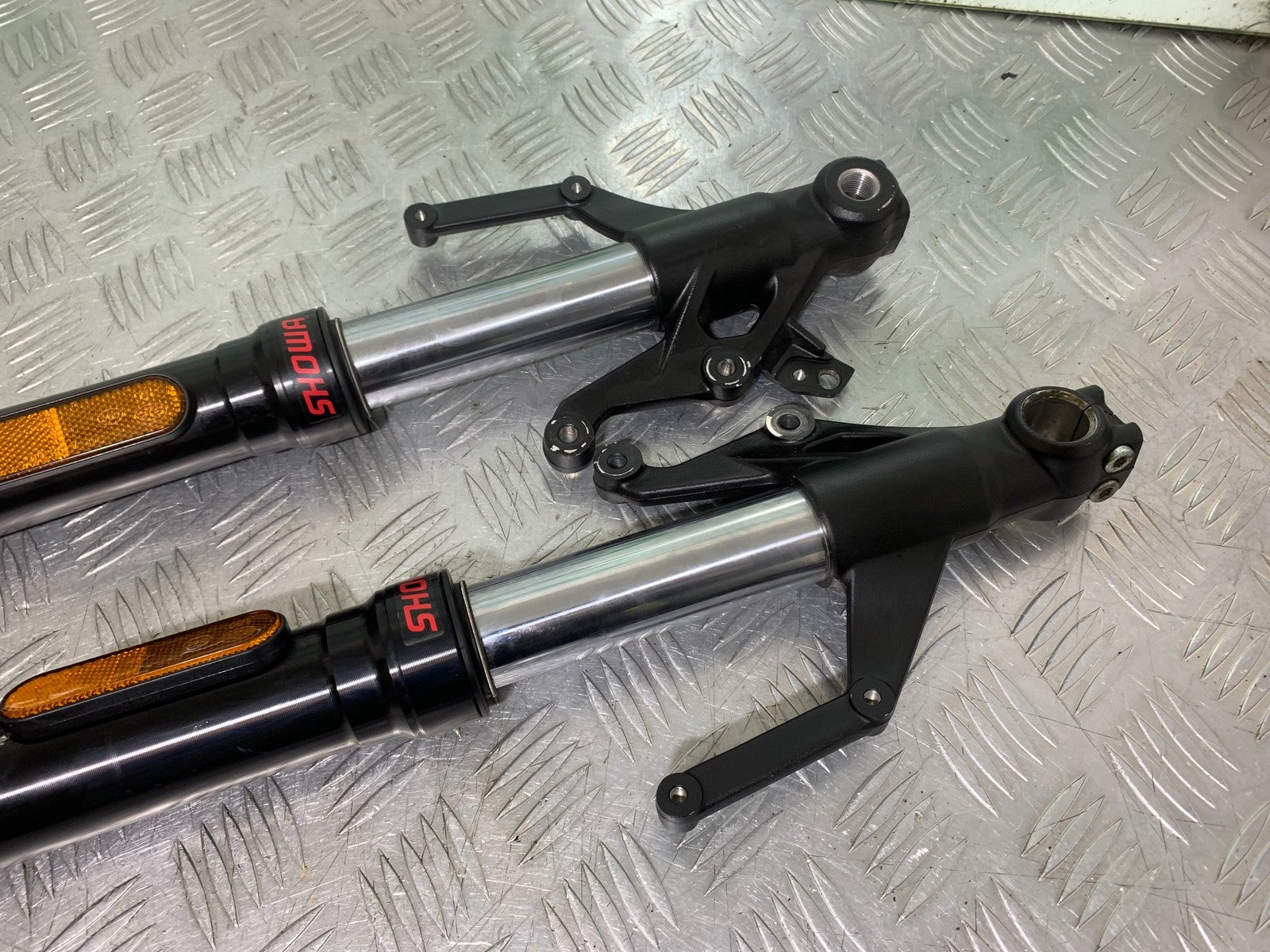 TRIUMPH TRIDENT 660 FORKS YEAR 2021-2024 (CMB1295)