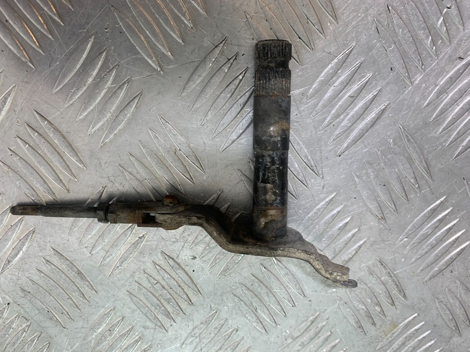 YAMAHA XS1100 MIDNIGHT SPECIAL REAR BRAKE PEDAL SHAFT  YEAR 1980-1982 (CMB1122)