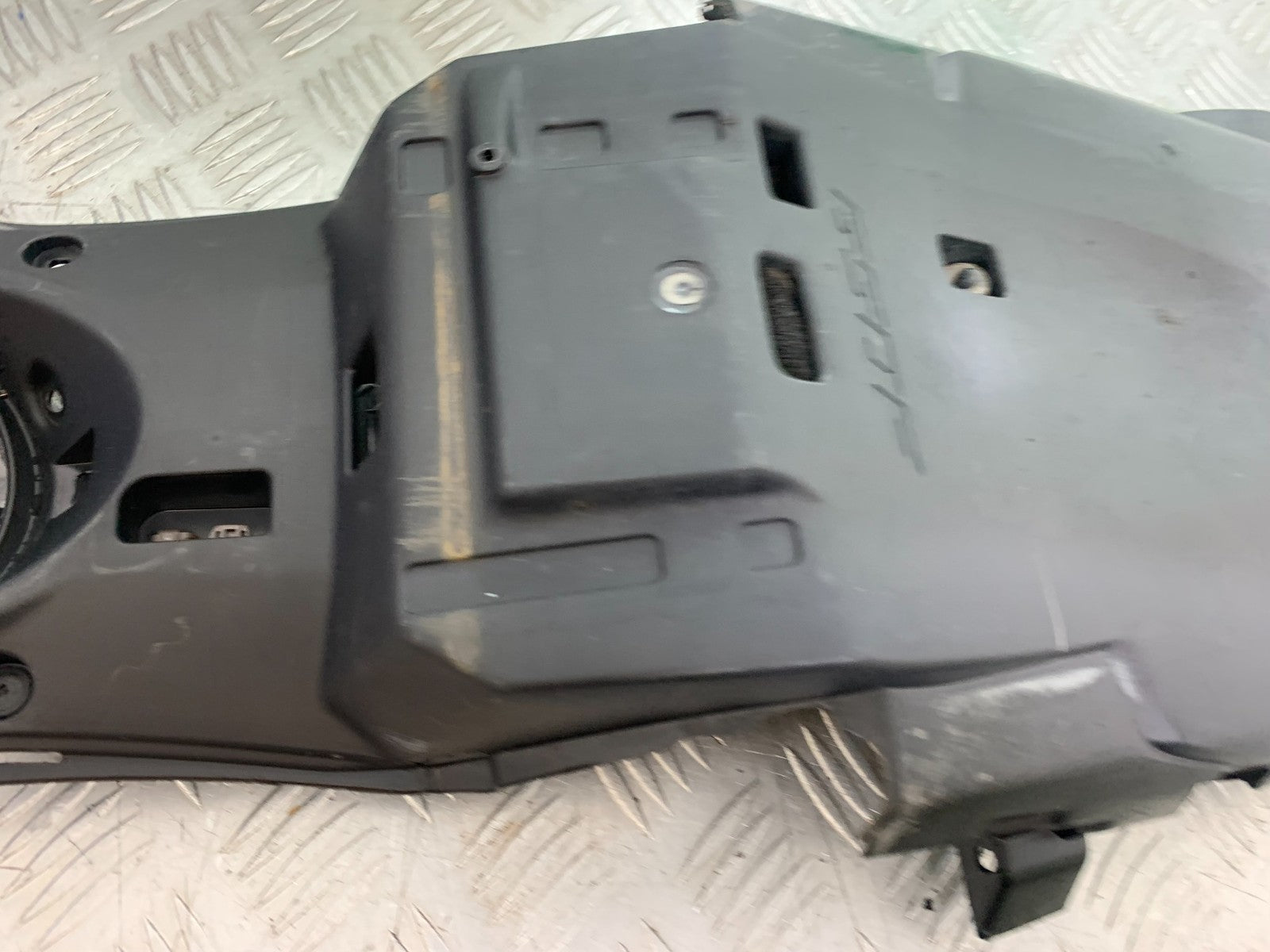 HONDA CB650F CB 650 FA-E UNDERTRAY YEAR 2014-2017 (CMB1226)