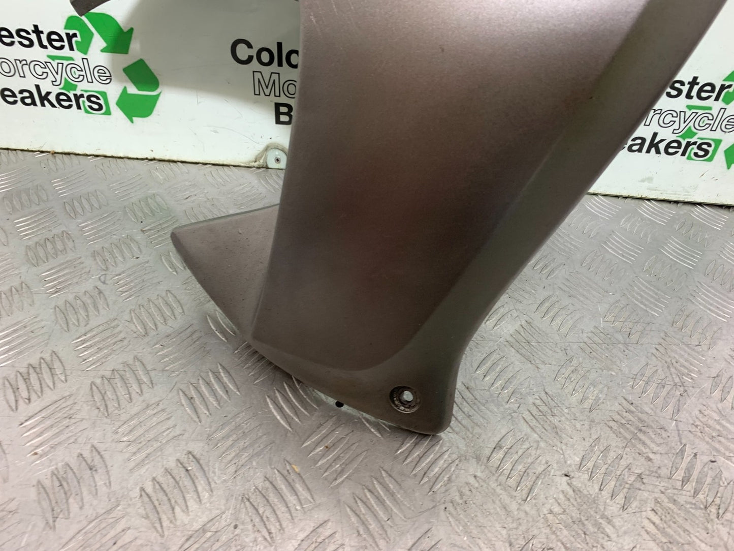 HONDA XL125 VARADERO RIGHT FAIRING PANEL  YEAR 2001-2006  (CMB1304)