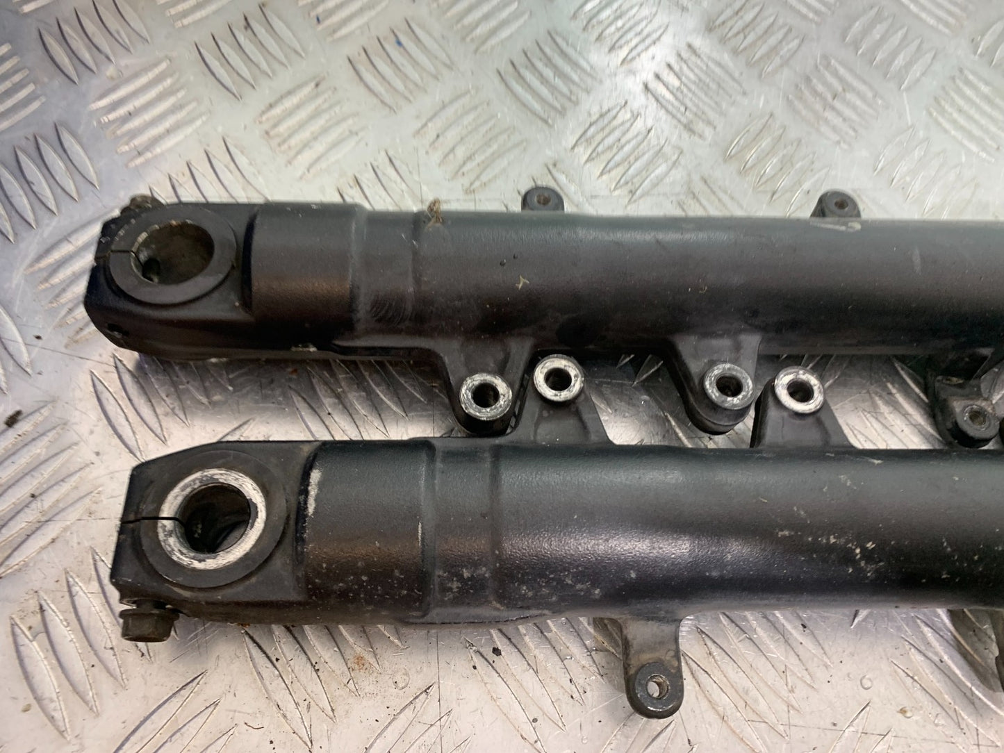HONDA CB650F CB 650 FA-E FORKS (DAMAGED) YEAR 2014-2017 (CMB1226)