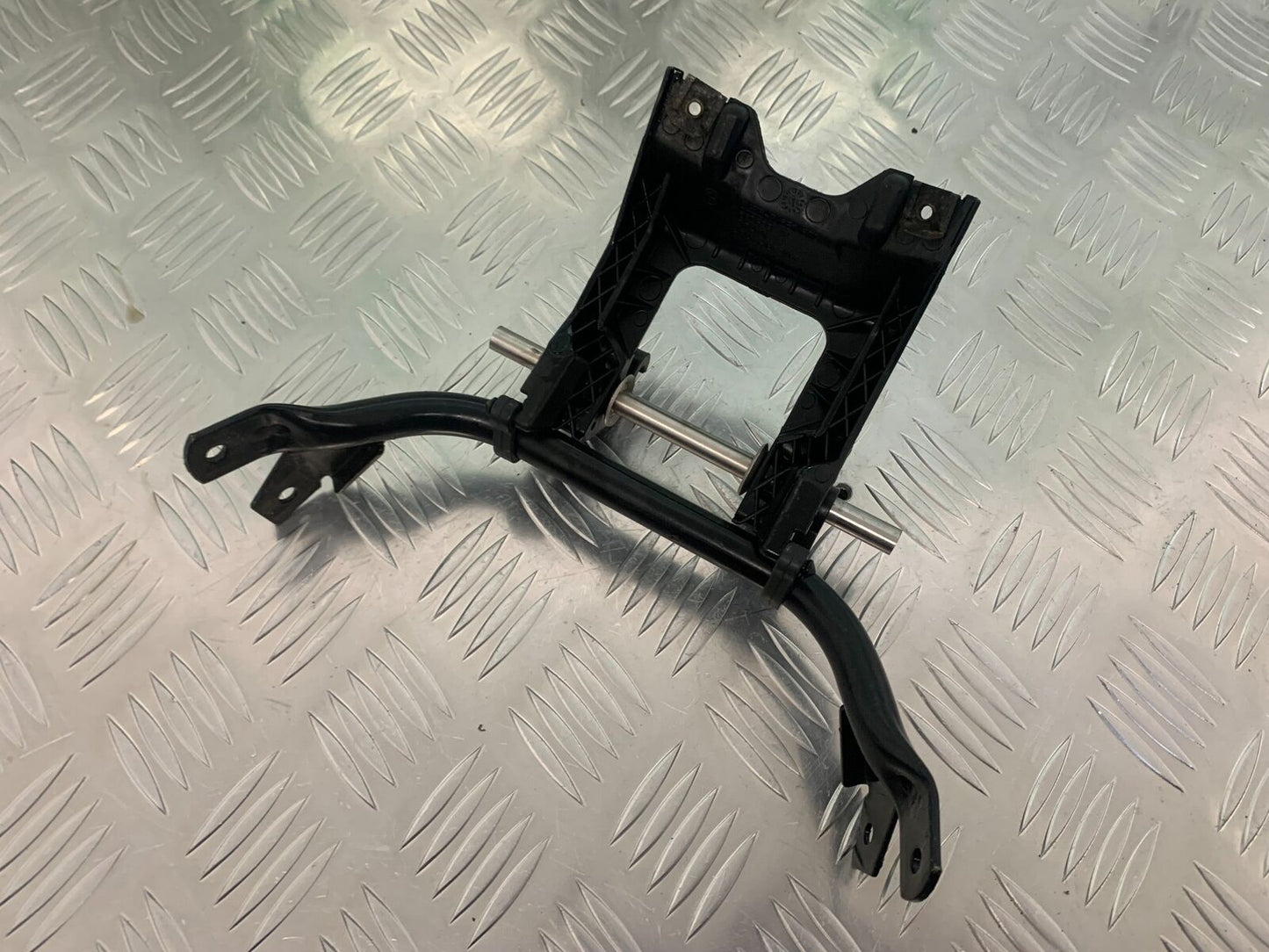 BMW R1200 RT R 1200 RT TANK BRACKET YEAR 2005-2009 (STOCK 943)