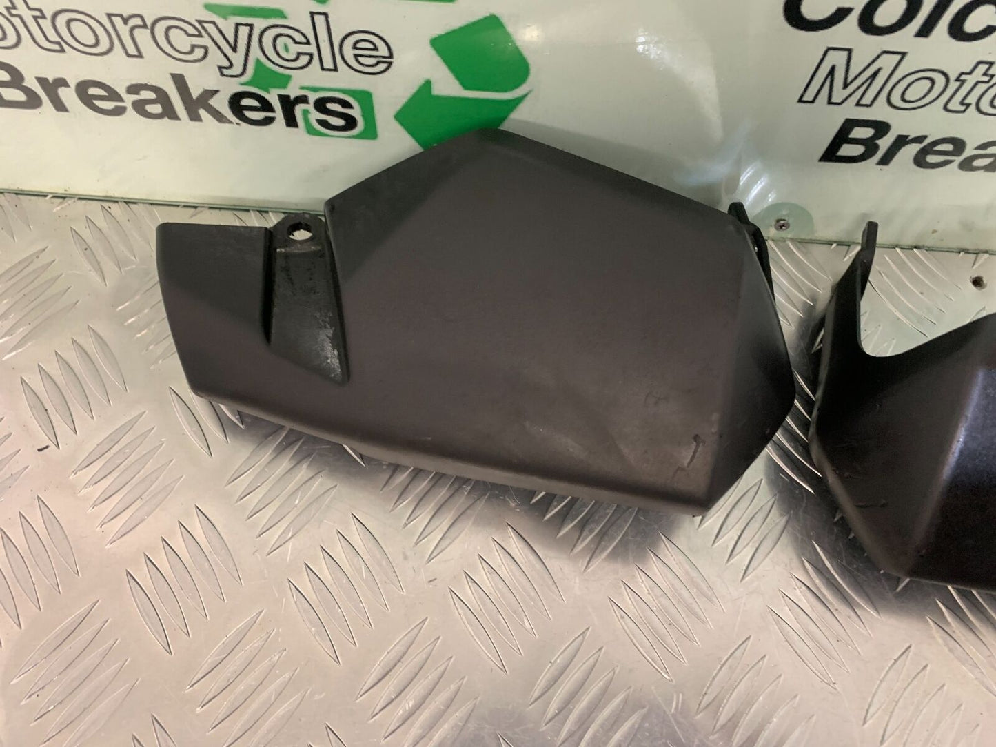 SUZUKI DL 650 V-STROM HAND GUARDS   YEAR 2006 2011 (STOCK 954)
