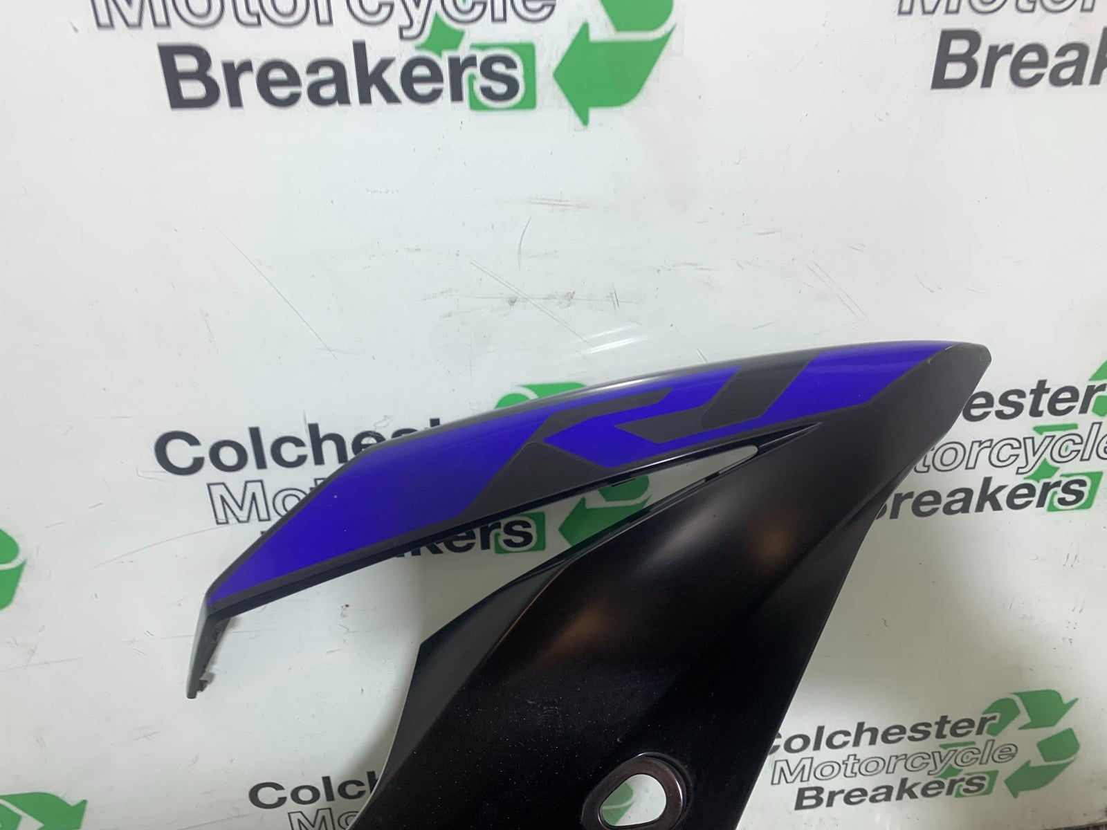 YAMAHA YZF-R125 YZF 125 RIGHT FAIRING PANEL  YEAR 2019-2022 (CMB1263)