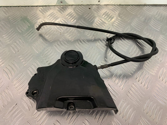 YAMAHA FZS600 FAZER 600 SPROCKET COVER  YEAR 2002-03  (STOCK 950)