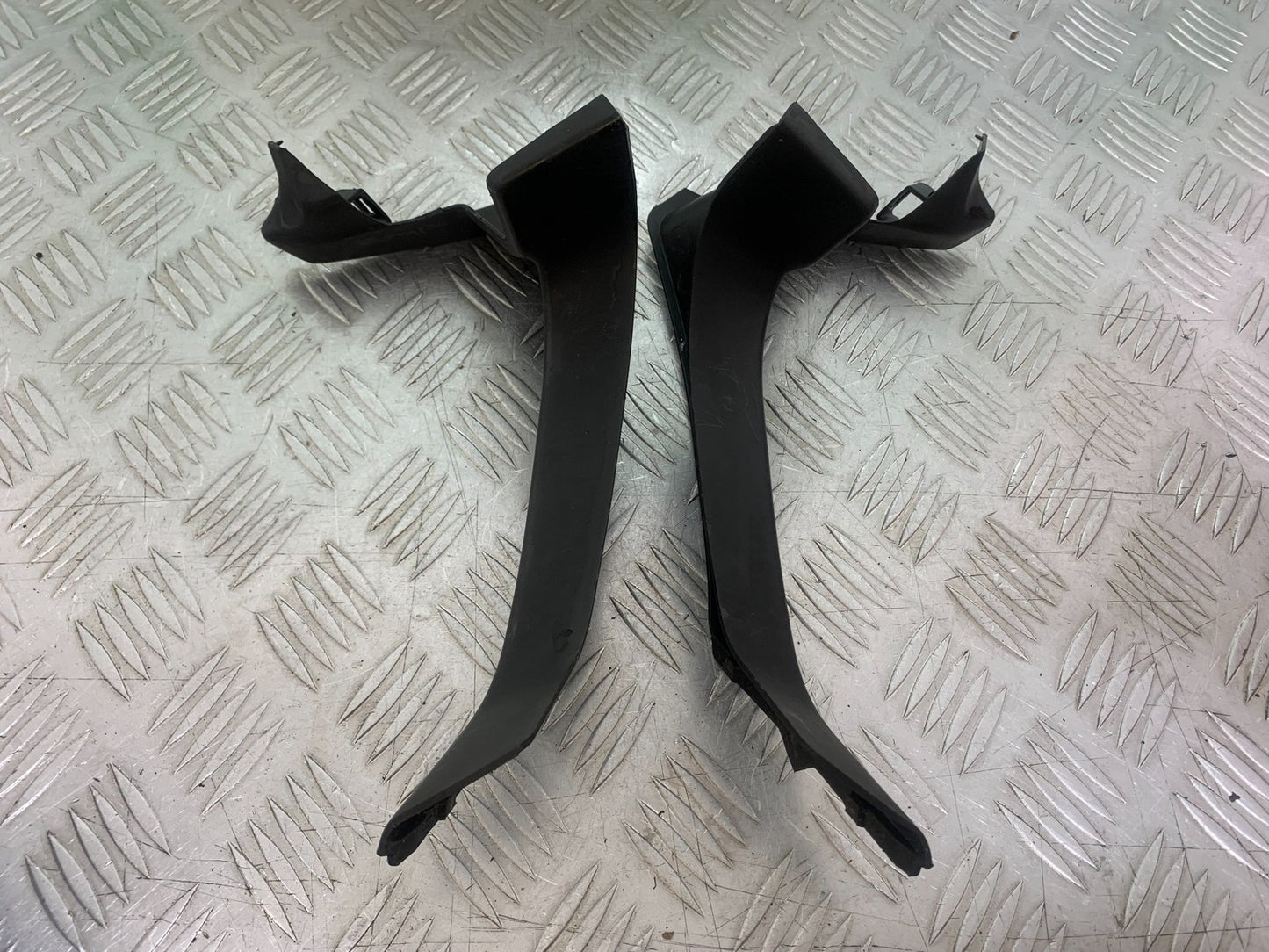 HONDA CBF125 CBF 125 LEFT AND RIGHT TOP FAIRING INFILLS   YEAR 2009-14 (CMB1182)