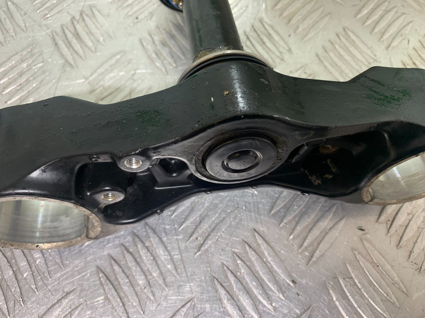 KTM DUKE 125 BOTTOM YOKE  YEAR 2017-2022 (CMB1222)