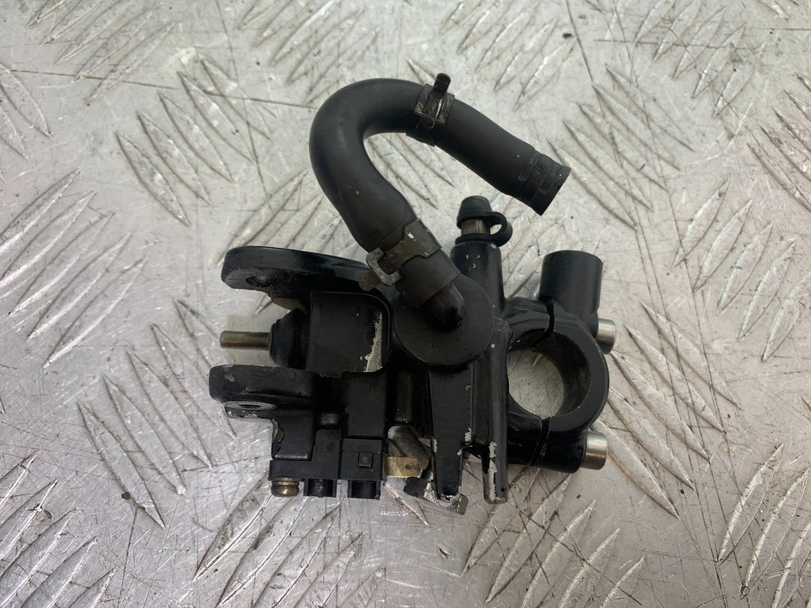TRIUMPH 1050 SPEED TRIPLE FRONT MASTER CYLINDER YEAR 2005-2007 (CMB1322)