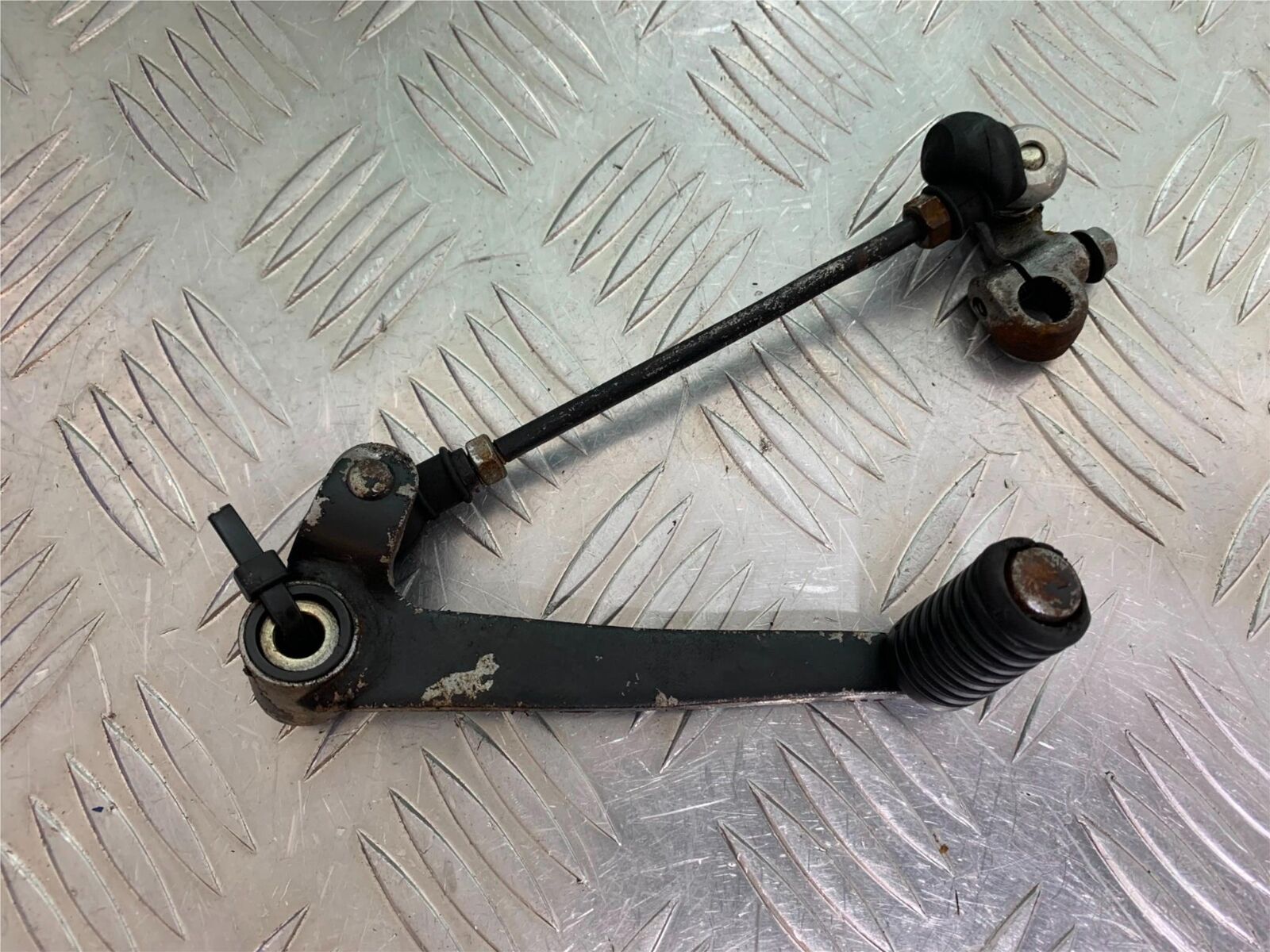 HONDA NTV 650 REVERE GEAR LEVER  YEAR 1988-1996  (CMB1025))