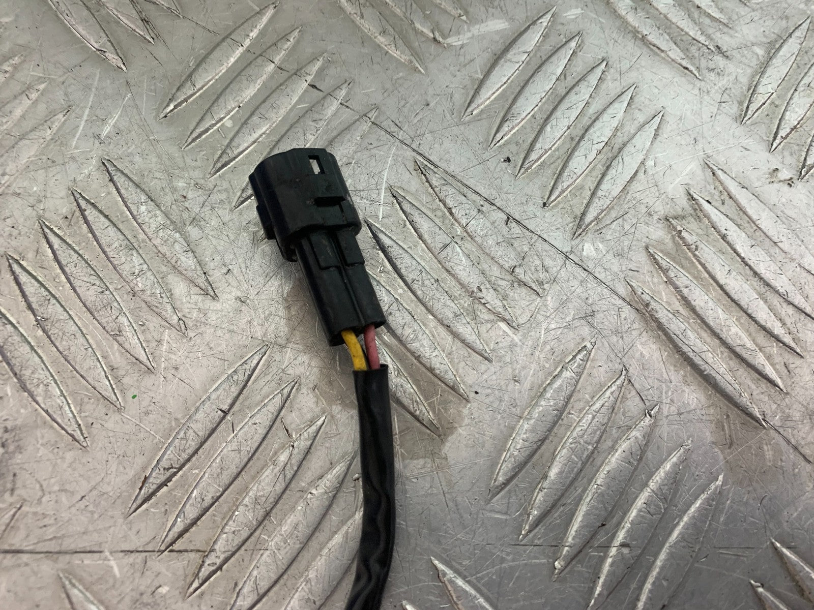 KAWASAKI ZX9R ZX9 E1 SPEEDO PICK UP SENSOR  YEAR 2000-01 (CMB1171)