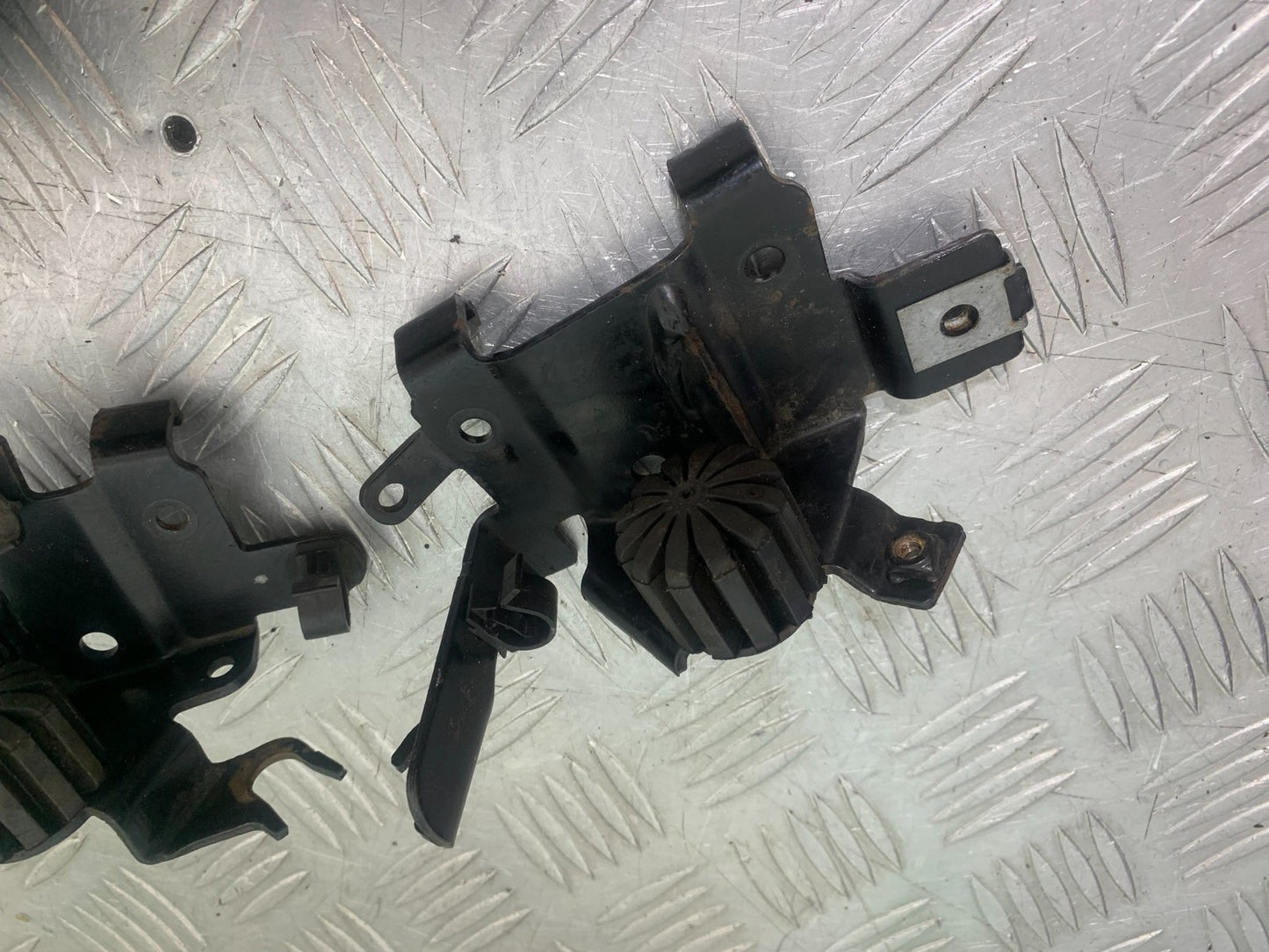 BMW R1200 R 1200 GS PETROL TANK BRACKETS  YEAR 2013-2016 (CMB1257)
