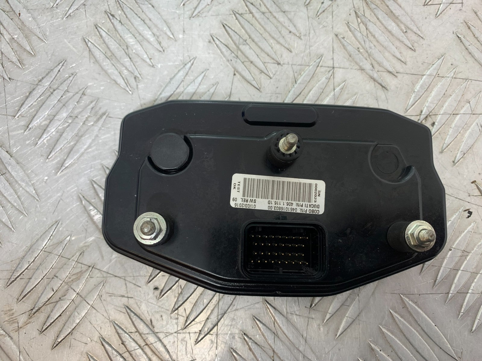 DUCATI 1299 PANIGALE CLOCKS SPEEDO DASH  YEAR 2016 (CMB 1187)