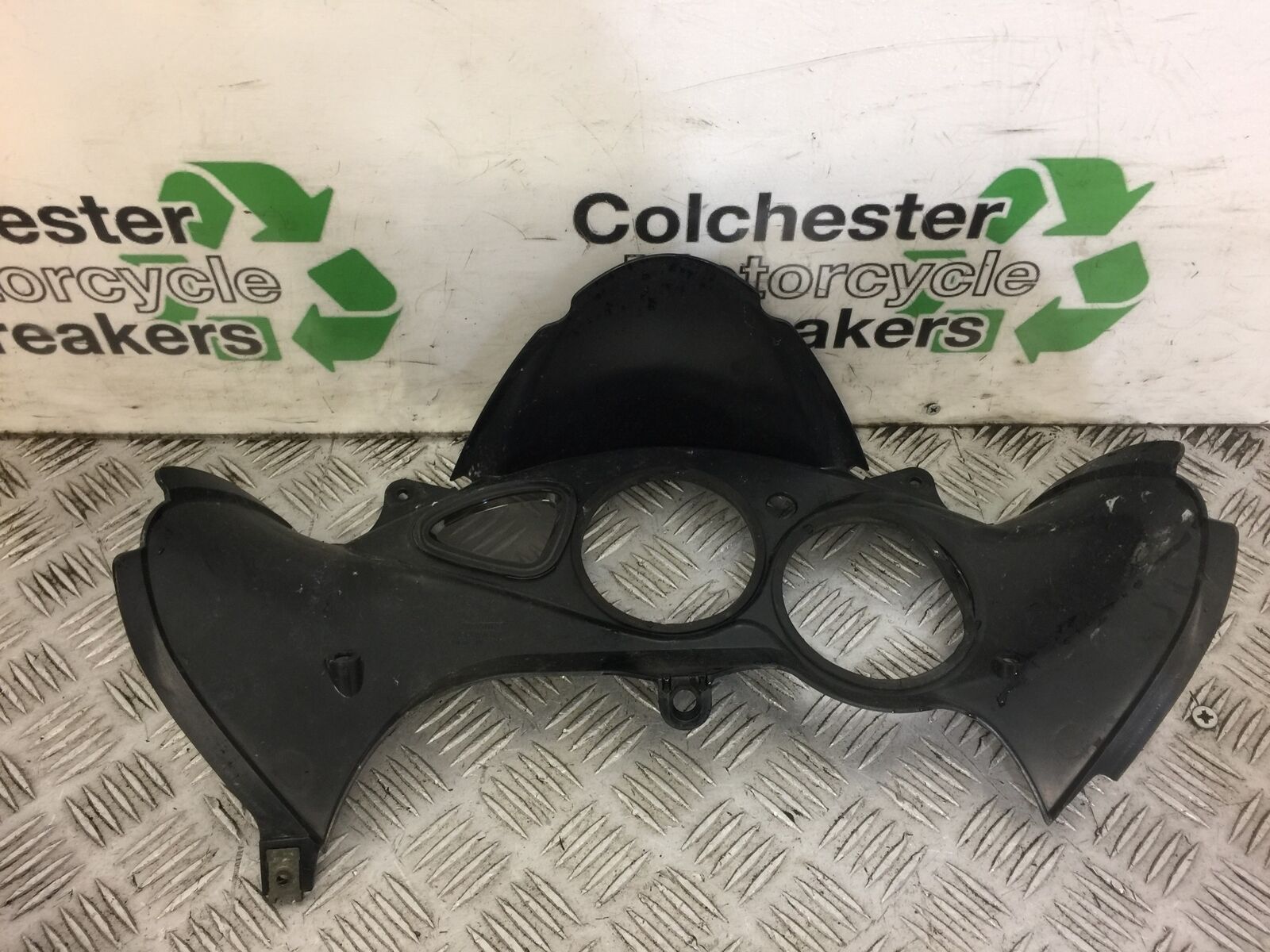 SUZUKI SV650 SV 650 CLOCK SURROUND  YEAR 1999 STOCK 417