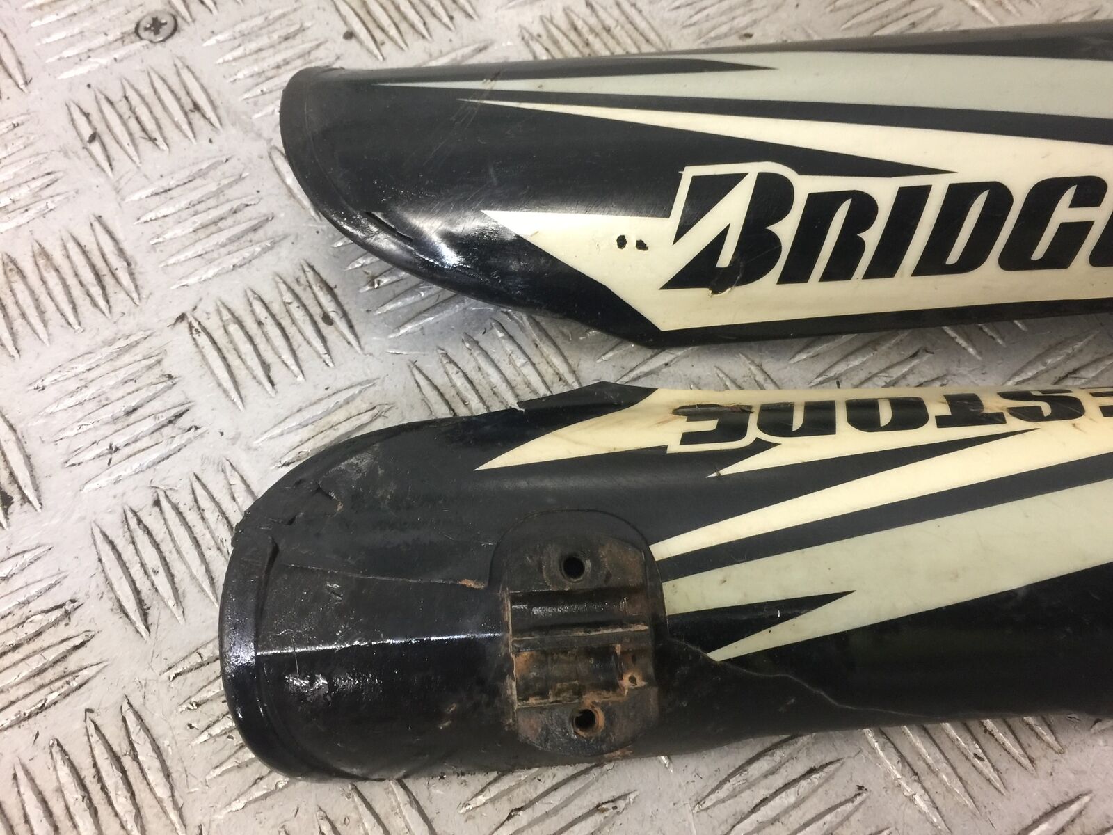 KTM450 KTM 450 EXC FORK COVERS  YEAR 2004 (STOCK 520)