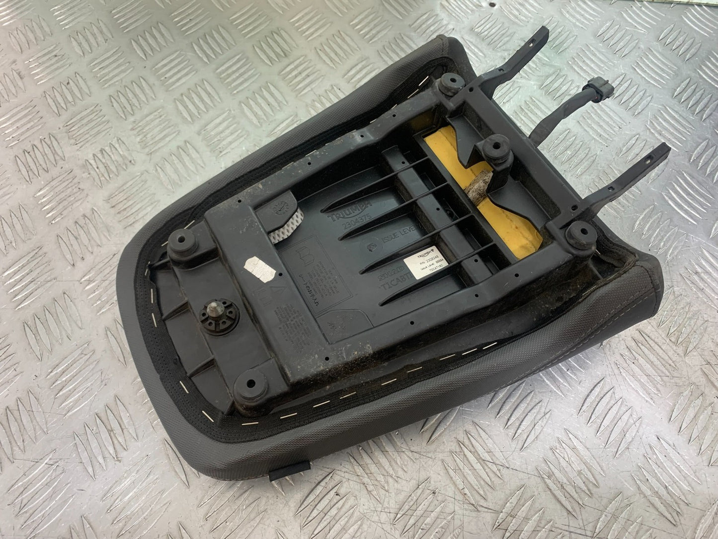 TRIUMPH TIGER 800 XRT HEATED REAR SEAT  2018-2020 (CMB1193)
