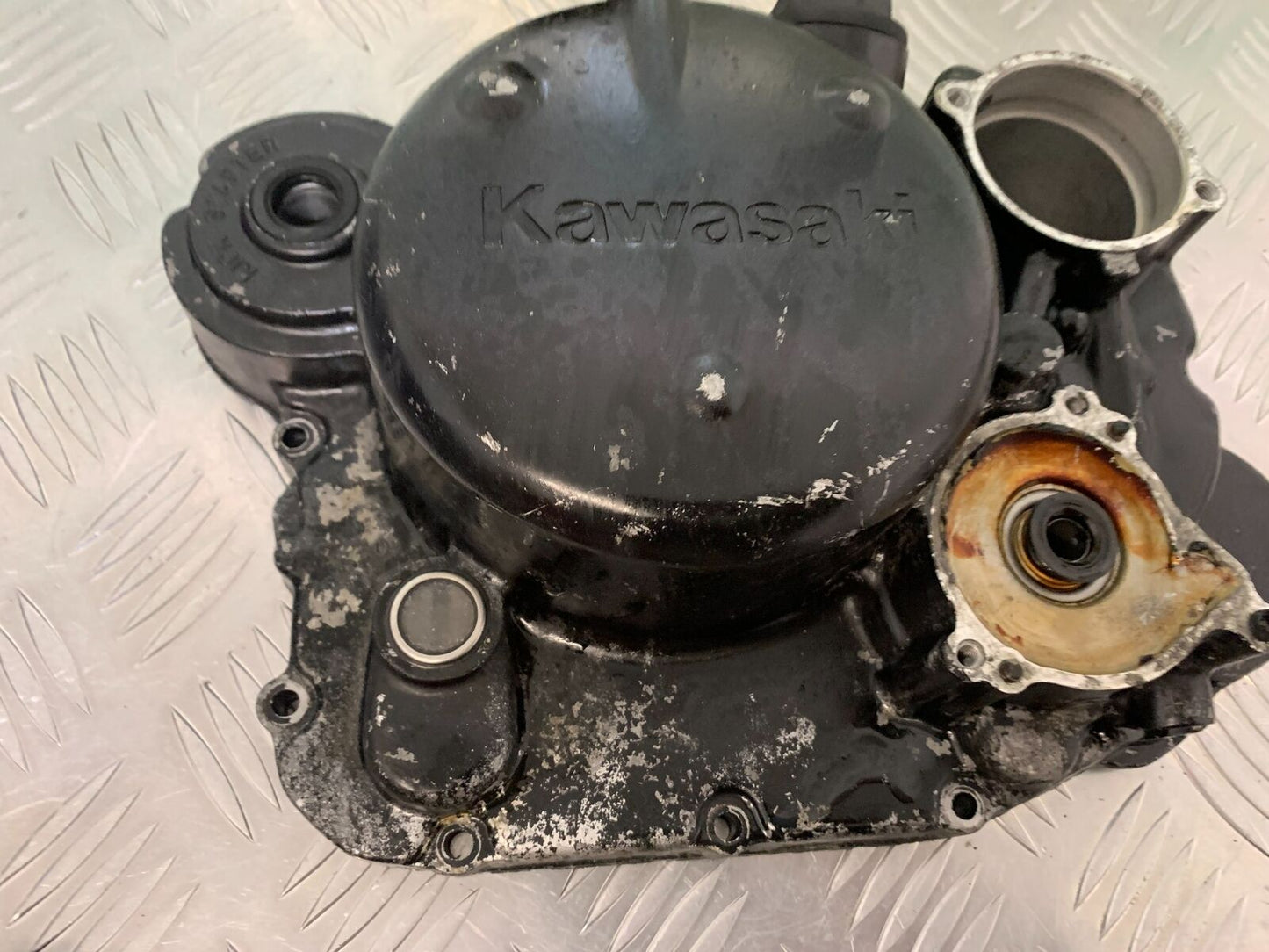 KAWASAKI KLR250 KLR 250 CLUTCH COVER   YEAR 1984-2001 (STOCK 980)
