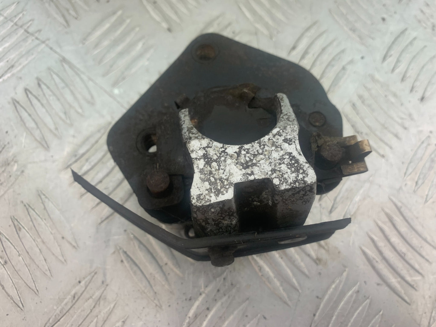 PIONEER XF250 FRONT BRAKE CALIPER  YEAR 2009 (CMB1143)