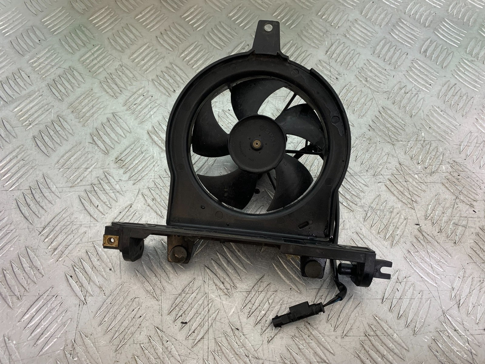 BMW F800 GT RADIATOR FAN  YEAR 2013-2017 (CMB1248)