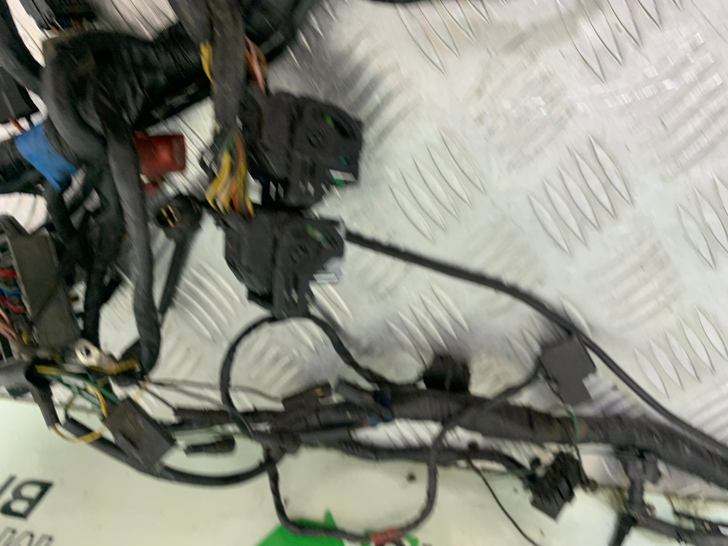 TRIUMPH 955i DAYTONA WIRING LOOM  YEAR 2002-2006 (CMB1229)