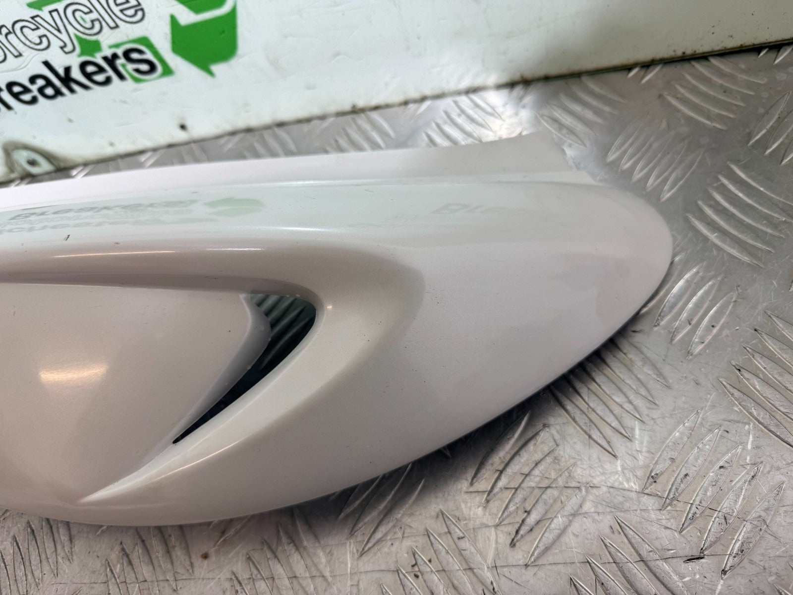 SUZUKI AY50 AY 50 KATANA LEFT SEAT PANEL YEAR 1997 - 2006