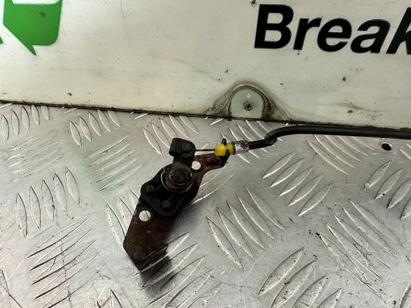 KAWASAKI ER6 F ER6F SEAT LOCK MECHANISM YEAR 2005-2008 (CMB1178)
