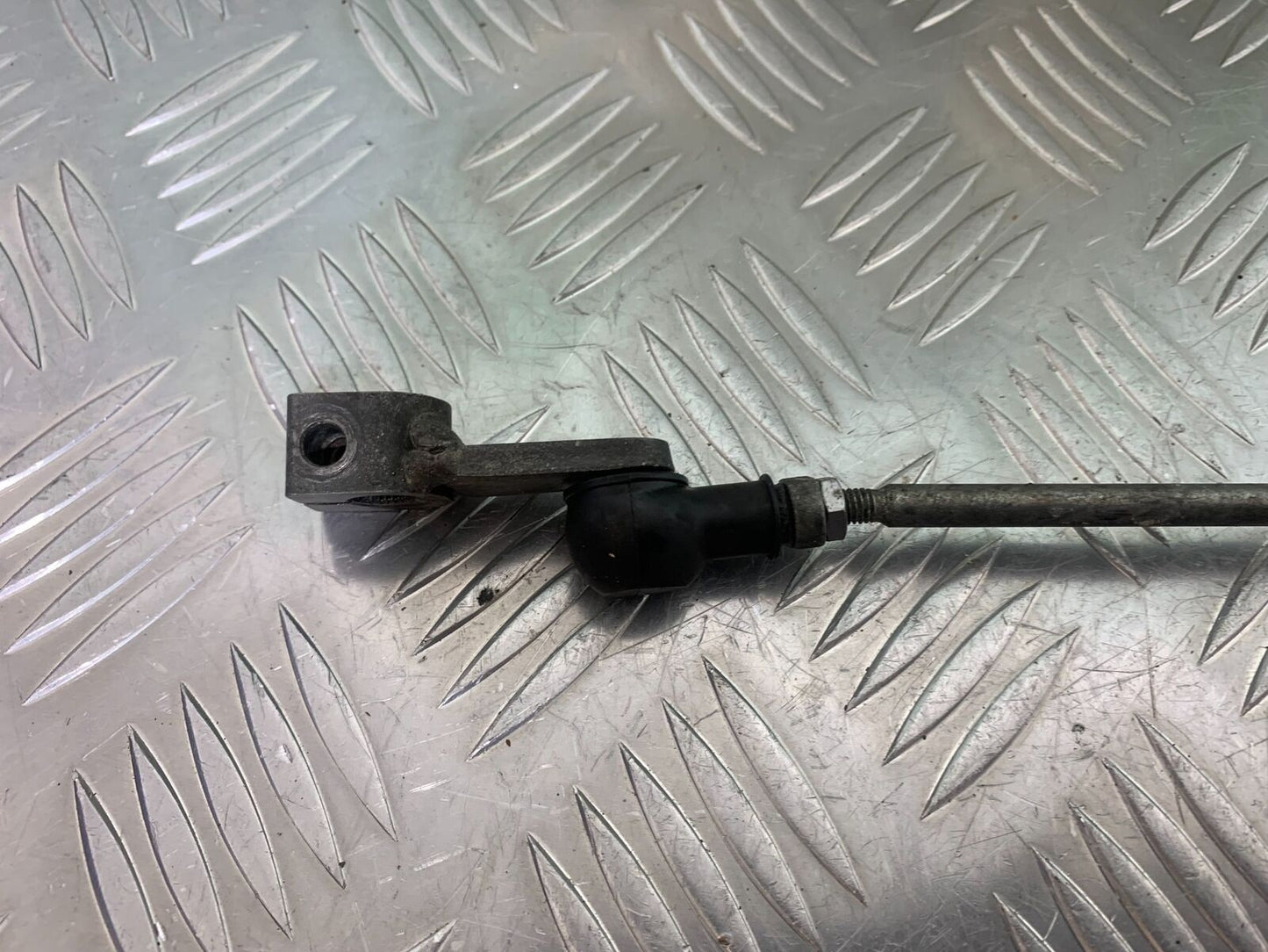 YAMAHA MT07 MT-07 GEAR LEVER   YEAR 2014 (STOCK 995)