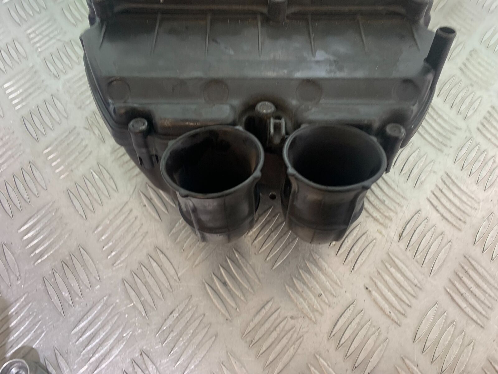 HONDA CBR600 CBR 600 F2 AIRBOX  YEAR 1991-1994(CMB1133)