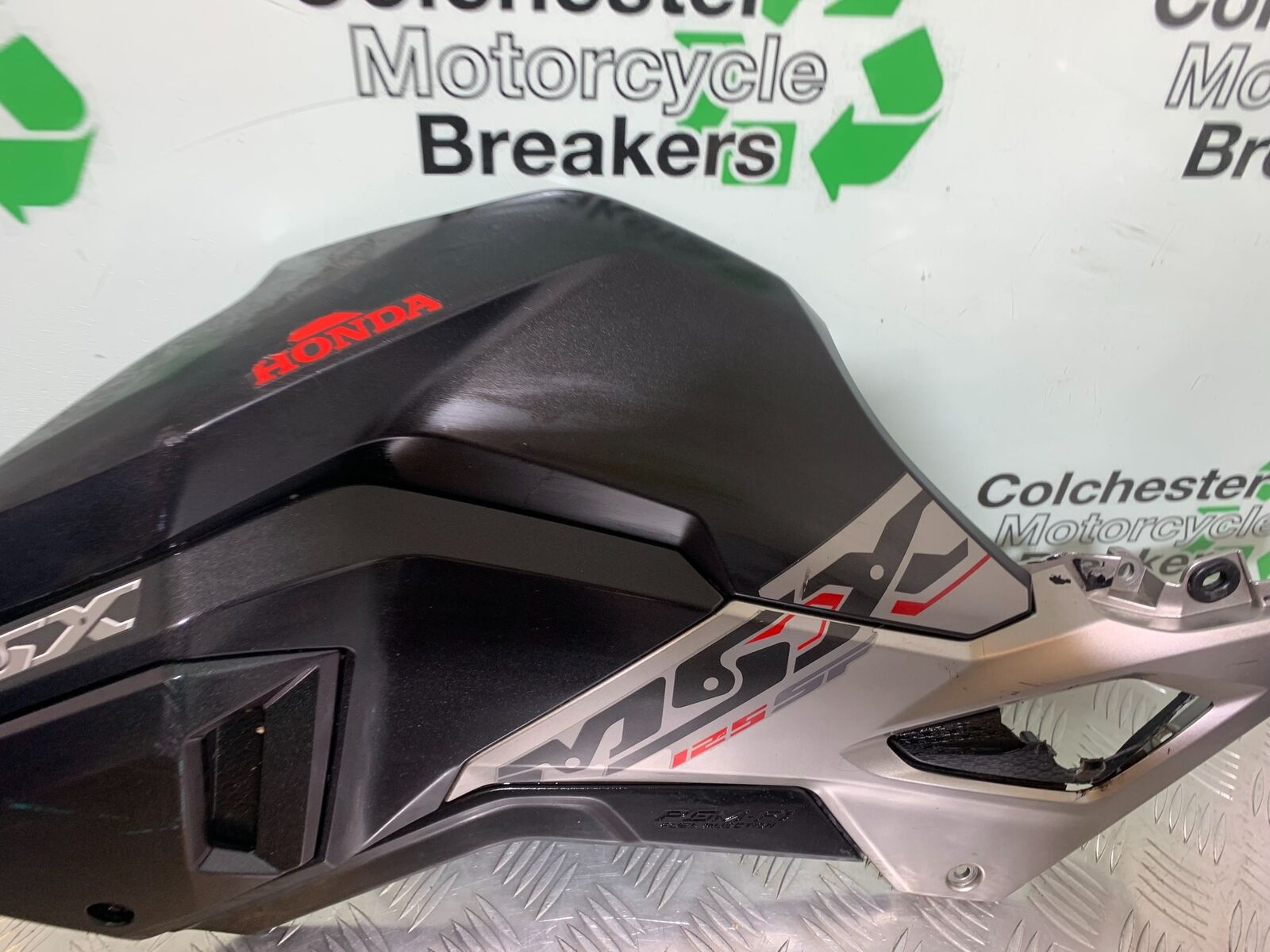 HONDA MSX125 GROM LEFT FAIRING PANEL YEAR 2016-2020  (CMB1009)
