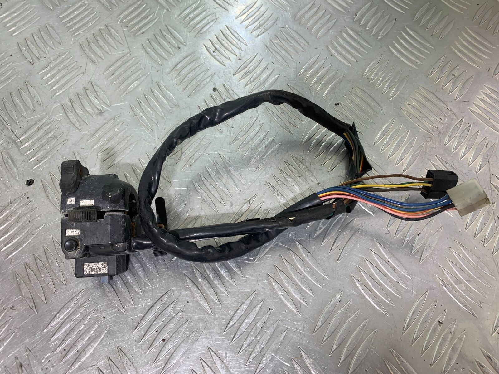 YAMAHA XS1100 MIDNIGHT SPECIAL LEFT SWITCH GEAR   YEAR 1980-1982 (CMB1122)