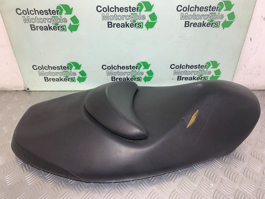 SUZUKI AN 200 UN 200 BURGMAN SEAT YEAR 2007-09 (CMB1128)