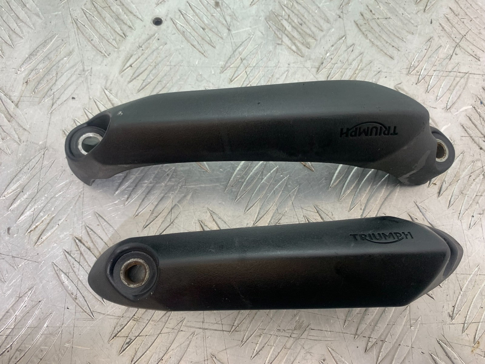 TRIUMPH 675 STREET TRIPLE CRASH PROTECTORS   2013-2016 (CMB1186)