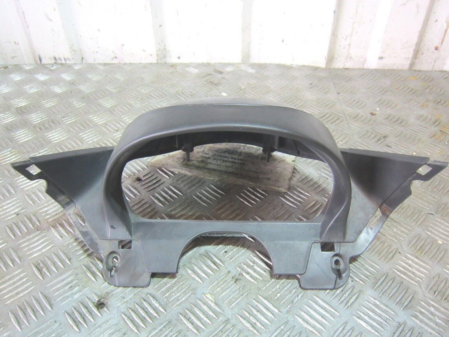 SUZUKI AN400 AN 400 BURGMAN CLOCKS INFILL COVER YEAR 2002 (CARBED MODEL)