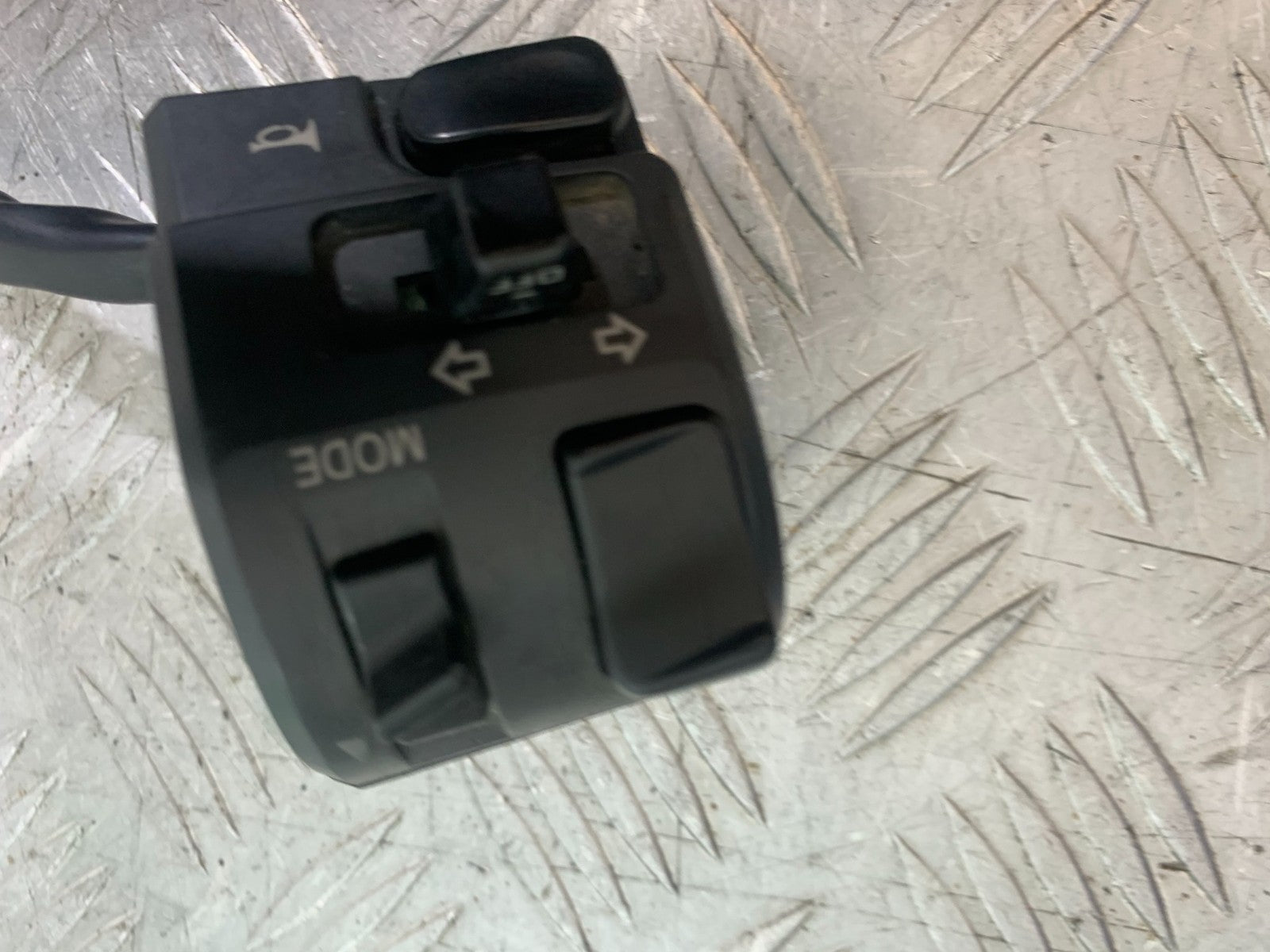 DUCATI 848 LEFT SWITCH GEAR  YEAR 2008-2010 (CMB1323)