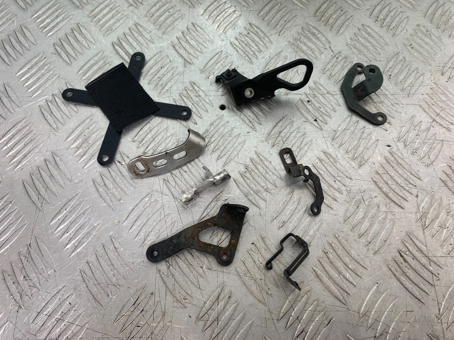 YAMAHA YZF R1 4C8 FRAME BRACKETS   YEAR 2007-2008 (CMB1237)