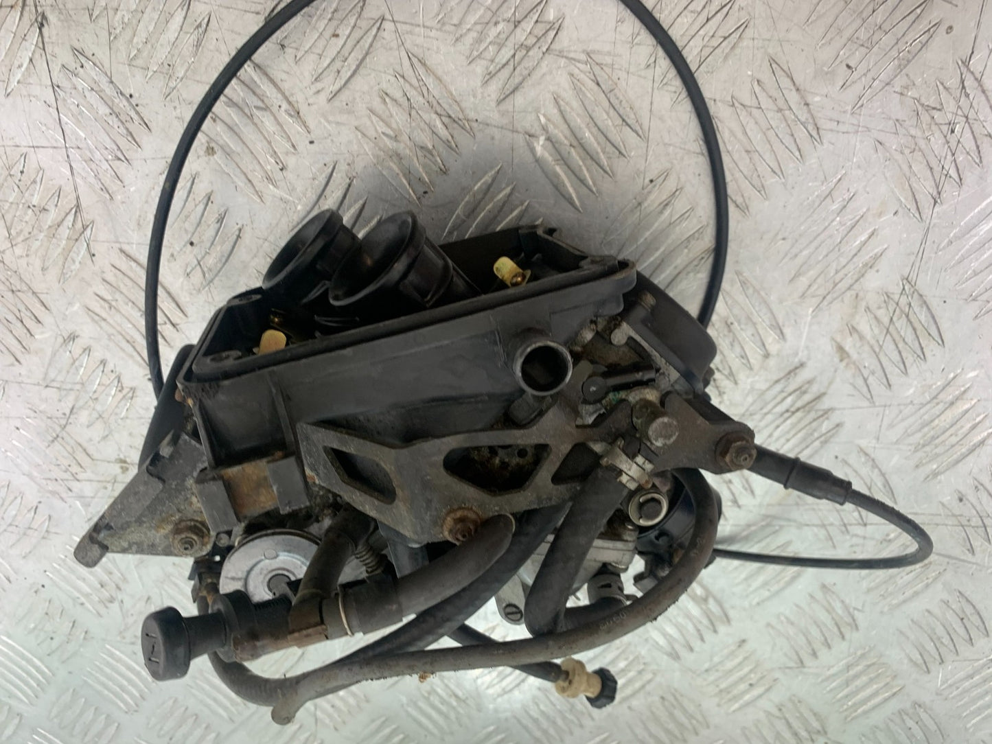 HONDA XL125 VARADERO CARBS   YEAR 2001-2006  (CMB1210)